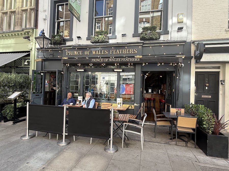 The Prince Of Wales Feathers, photo 2
