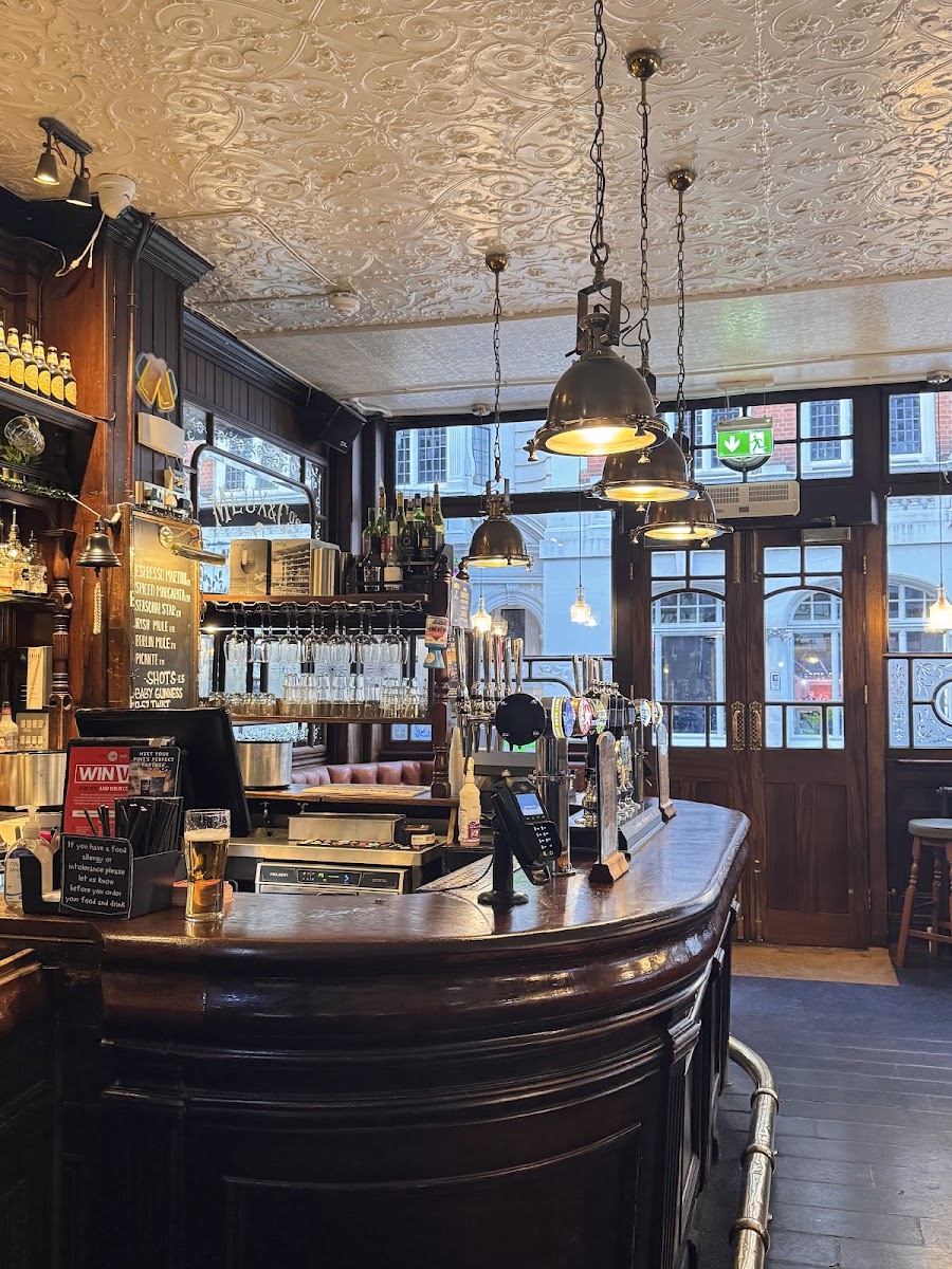 The George, photo 4