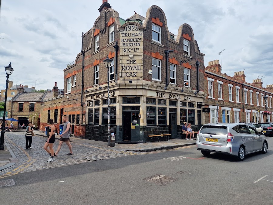 Royal Oak, photo 3
