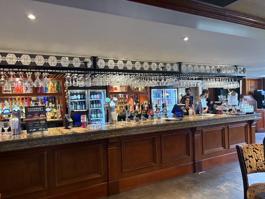 The Bell Hotel, photo 3