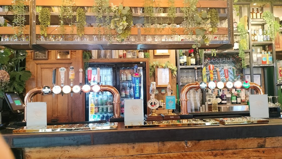 The Devonshire Arms, photo 2