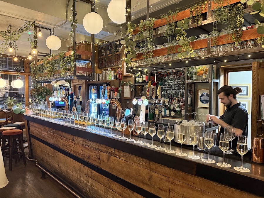 The Devonshire Arms, photo 5