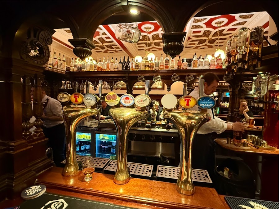 The Abbotsford Bar & Restaurant, photo 5