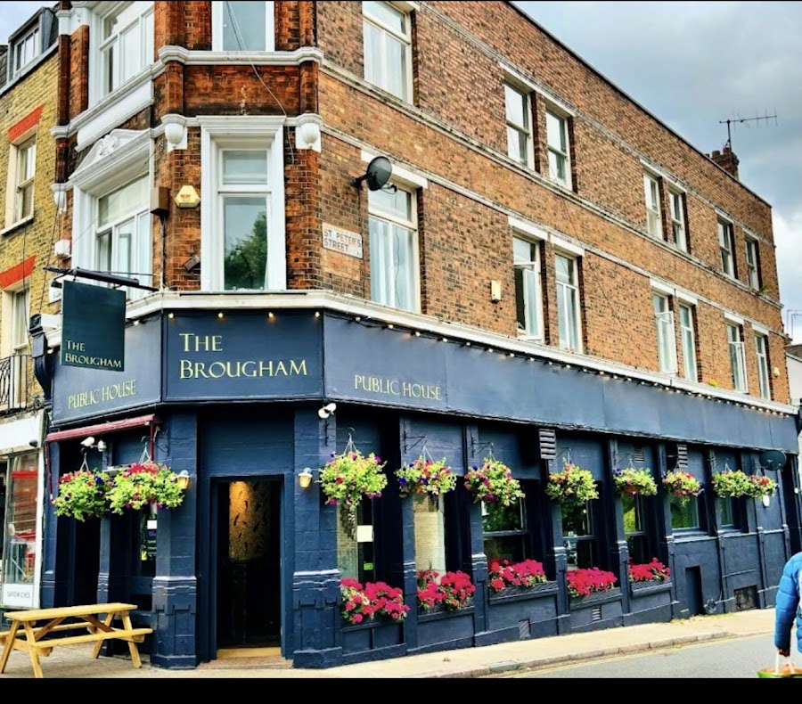 The Brougham, photo 3