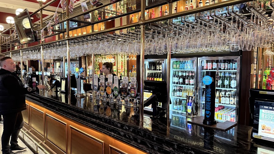 The Metropolitan Bar, photo 5