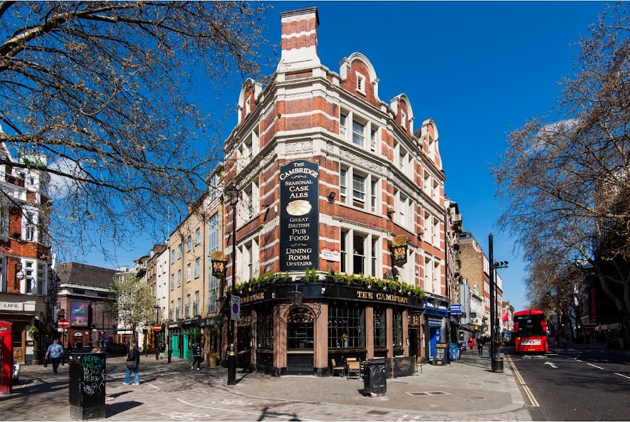 The Cambridge, photo 3