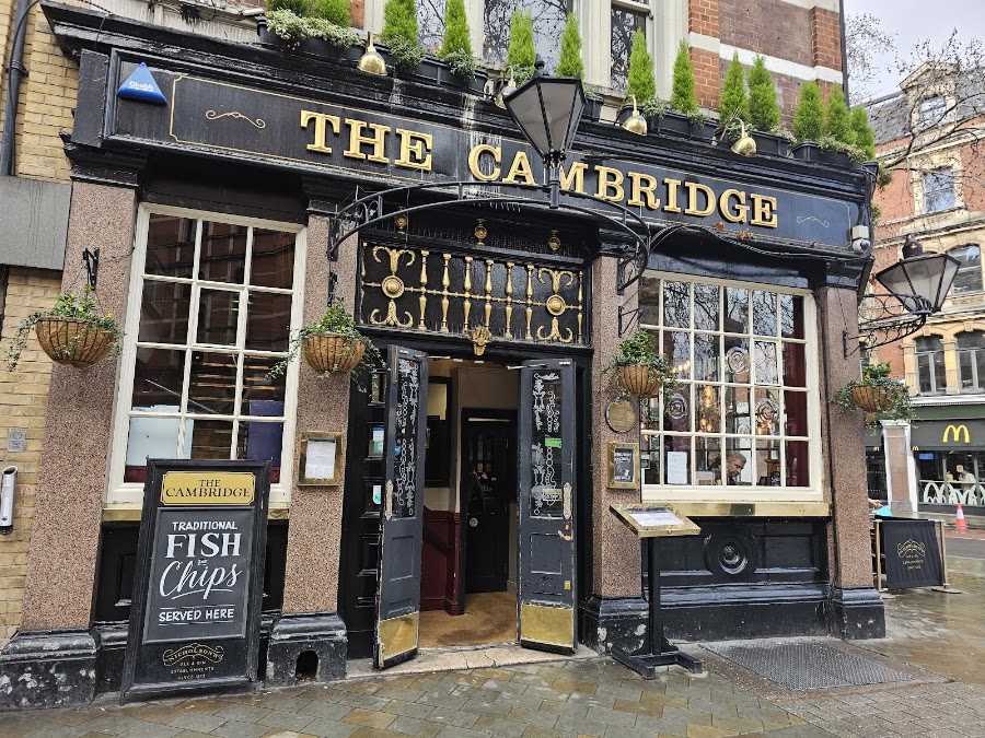 The Cambridge, photo 4