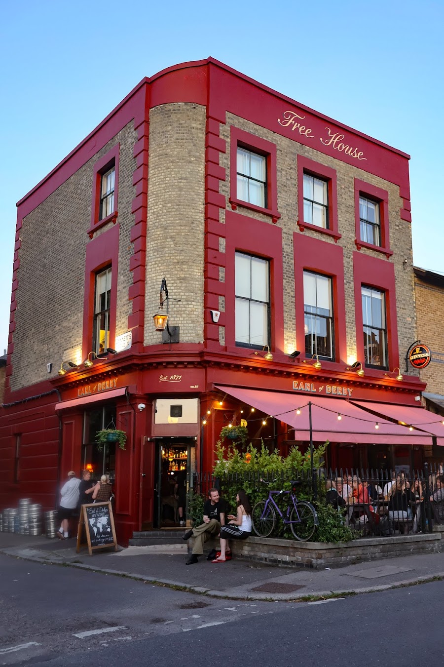 Earl of Derby, photo 3