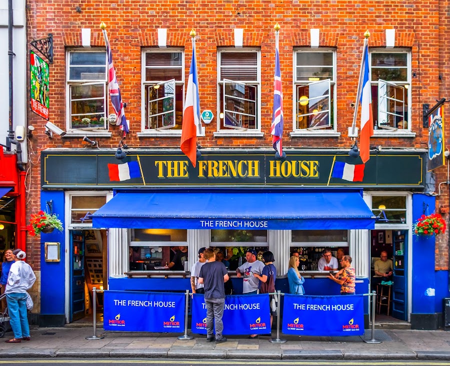The French House, photo 4