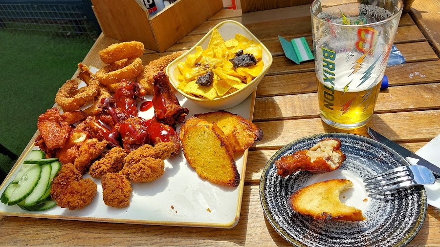 Famous Cock Tavern, photo 2