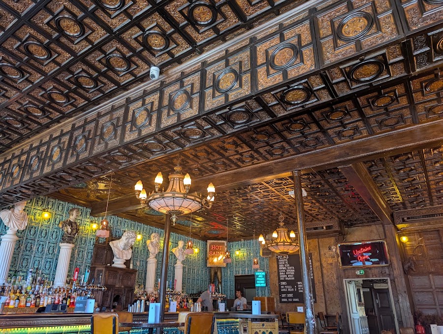 The Old Queens Head, photo 3