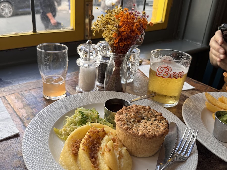 The Sun In Splendour, photo 4