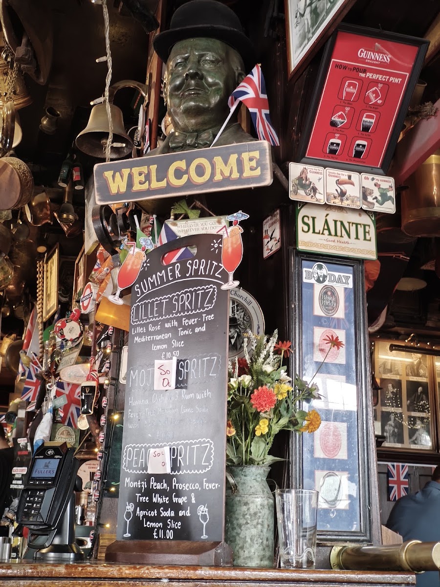 The Churchill Arms, Kensington, photo 5