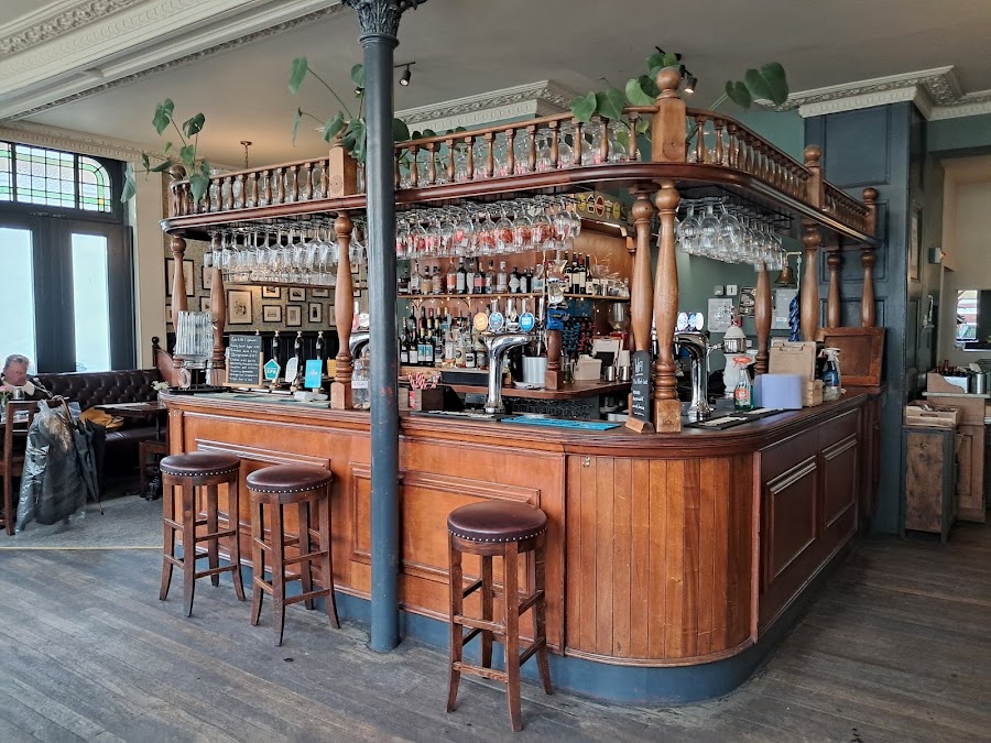 The Albert, photo 4