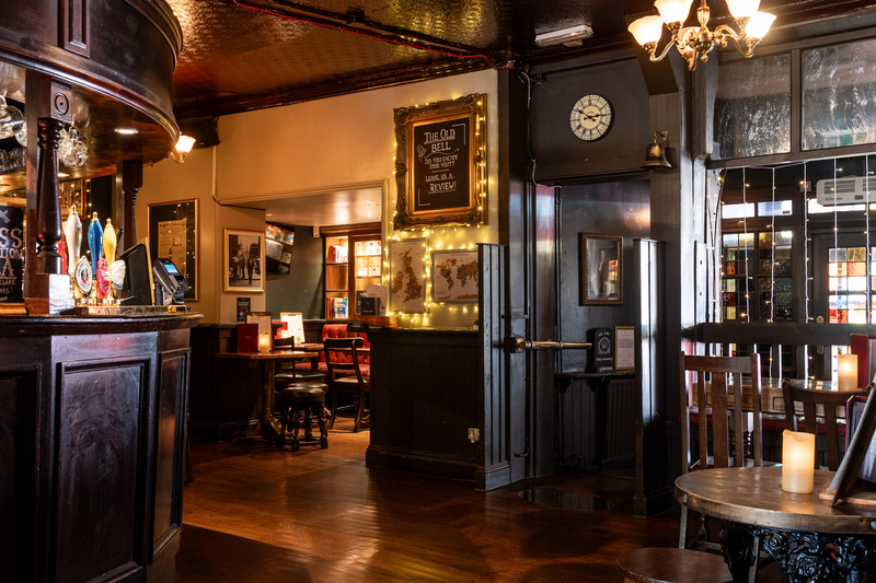The Old Bell Tavern, photo 4
