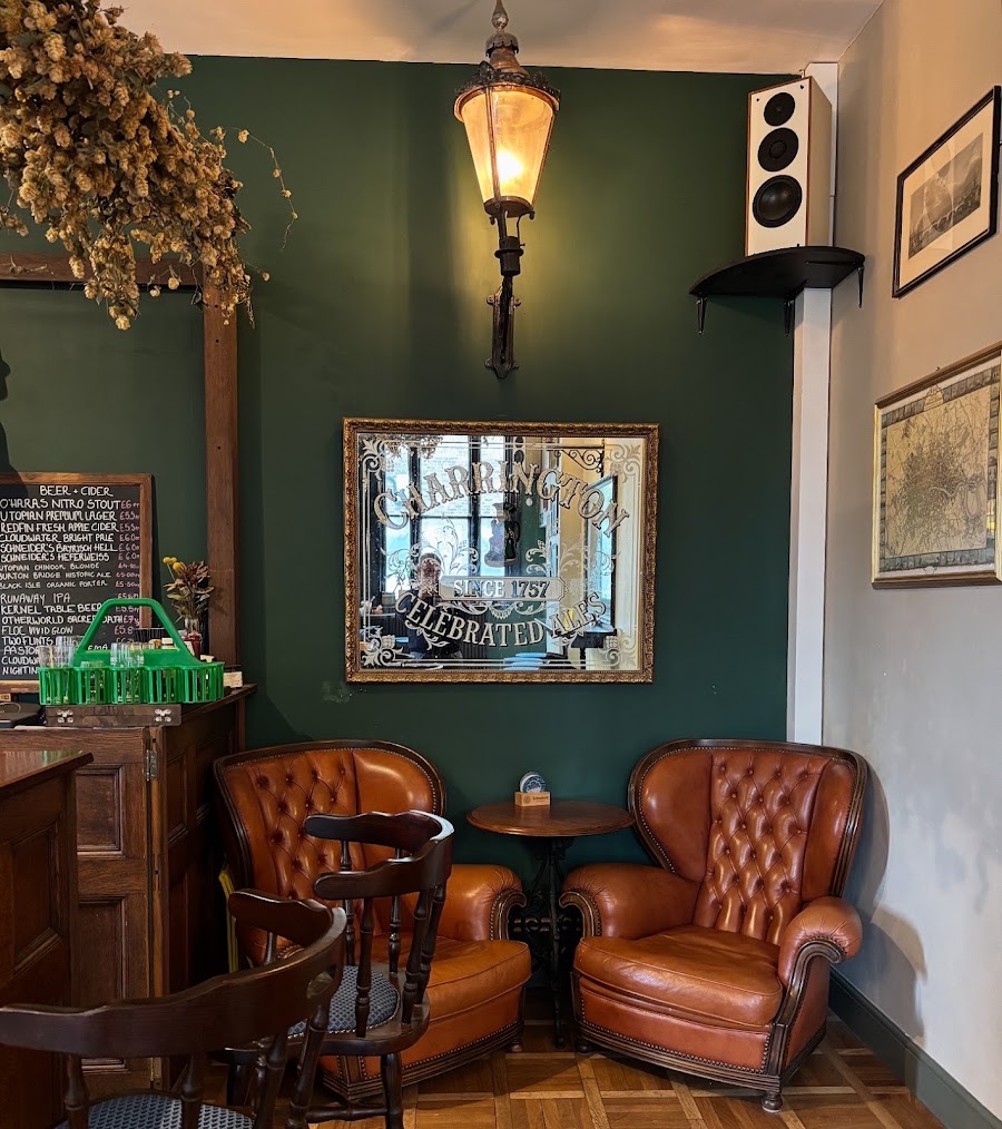 The Hand & Marigold Free House, photo 4