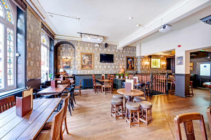 De Hems Dutch Cafe Bar
