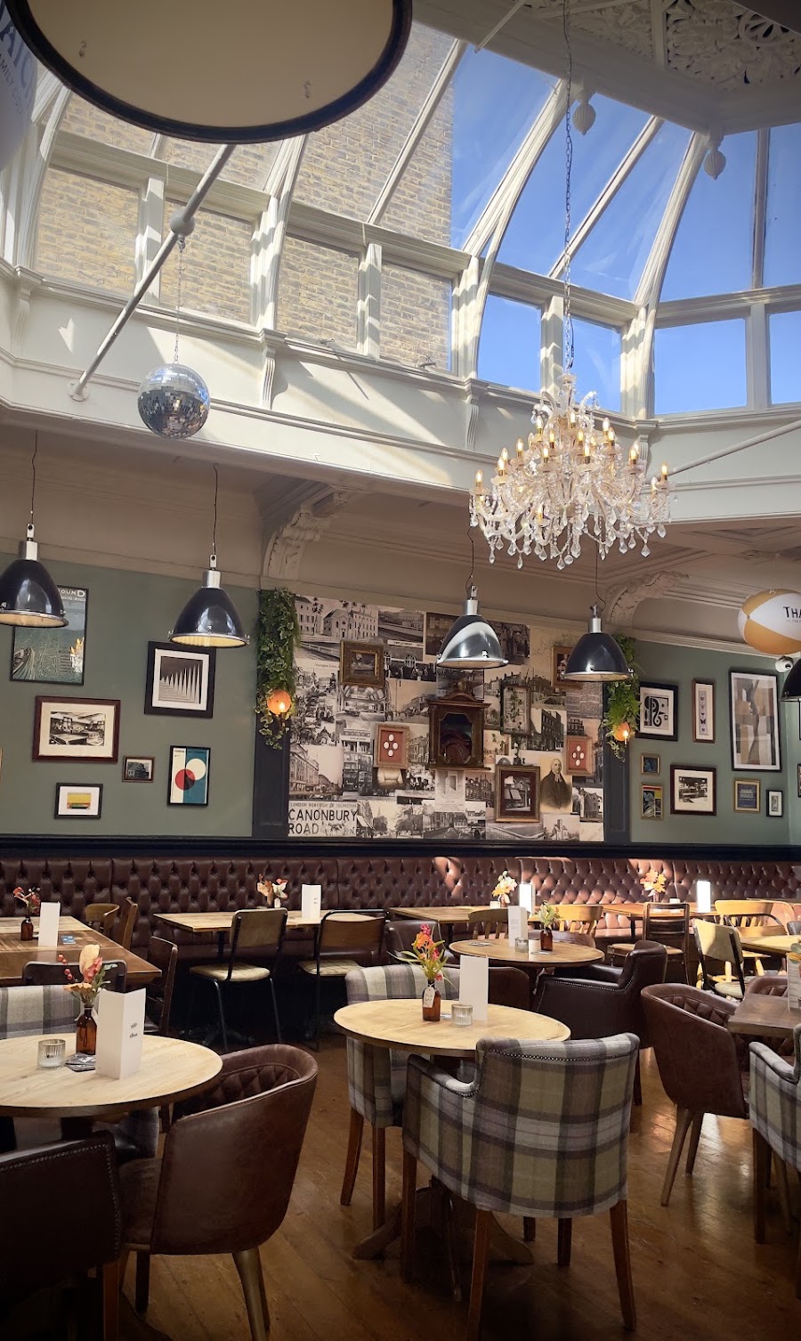 The Edinburgh, photo 2