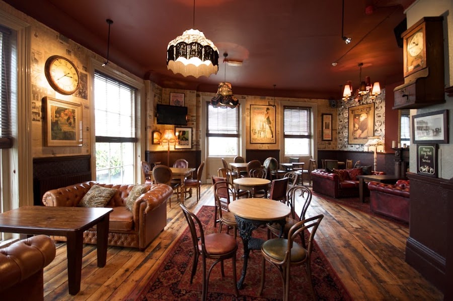 The Hemingford Arms