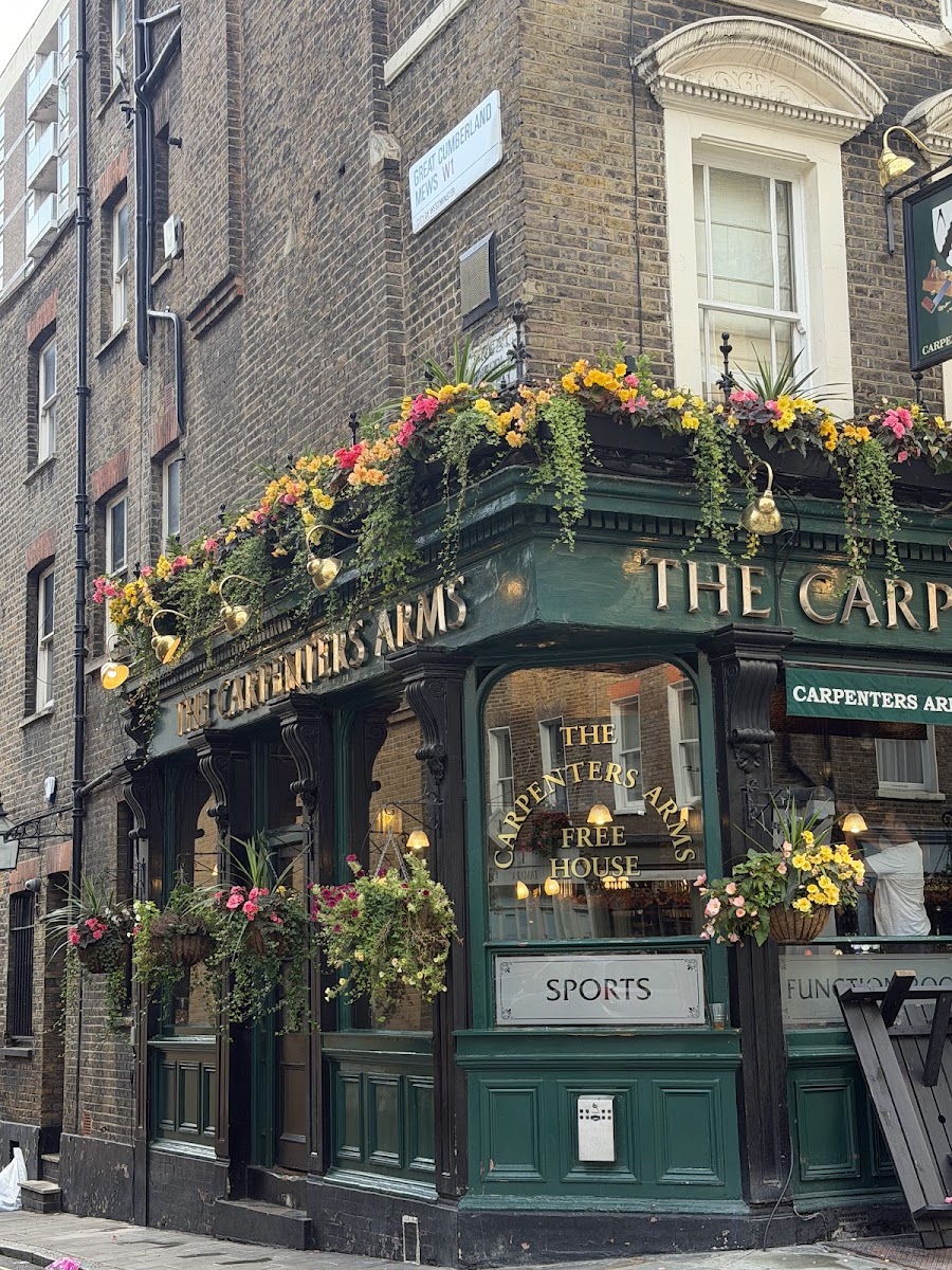 The Carpenters Arms, photo 2