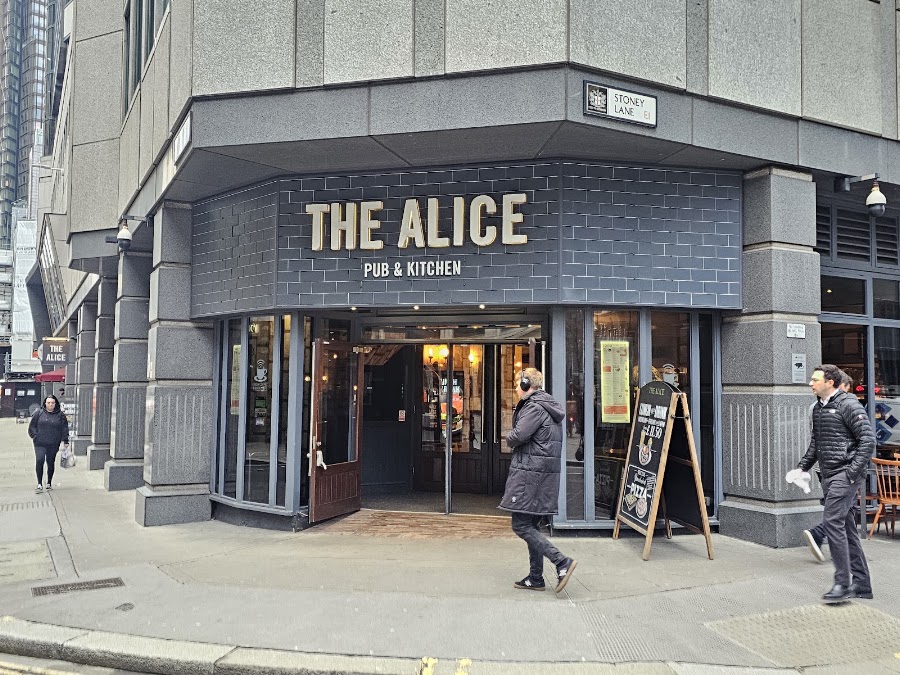 The Alice, photo 3