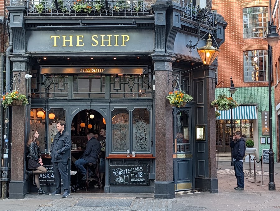 The Ship, Soho, photo 3