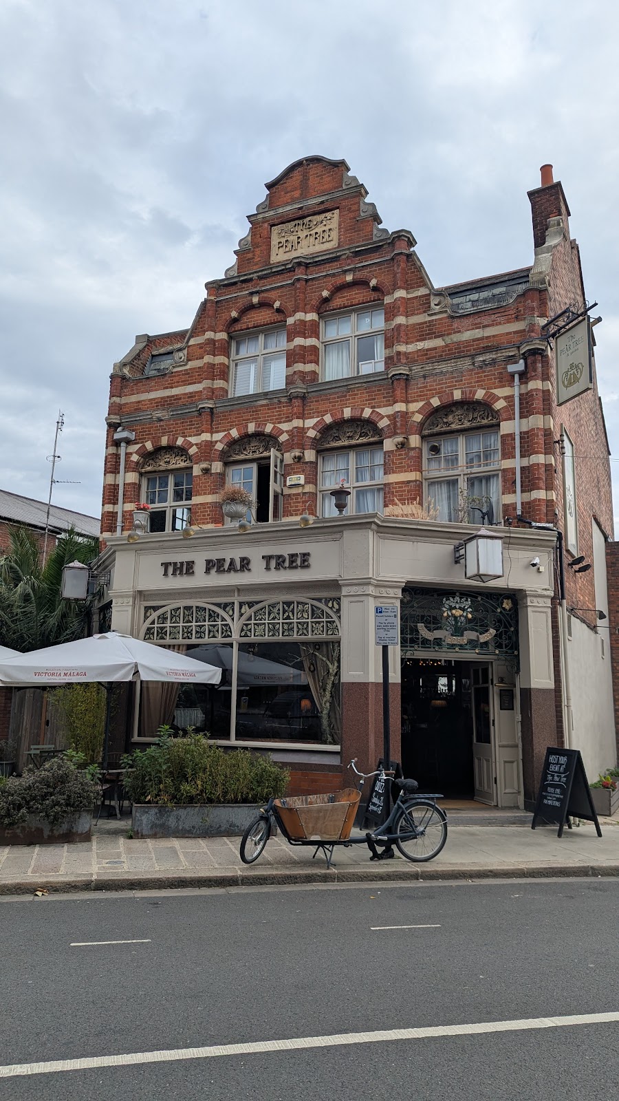 The Pear Tree, photo 4