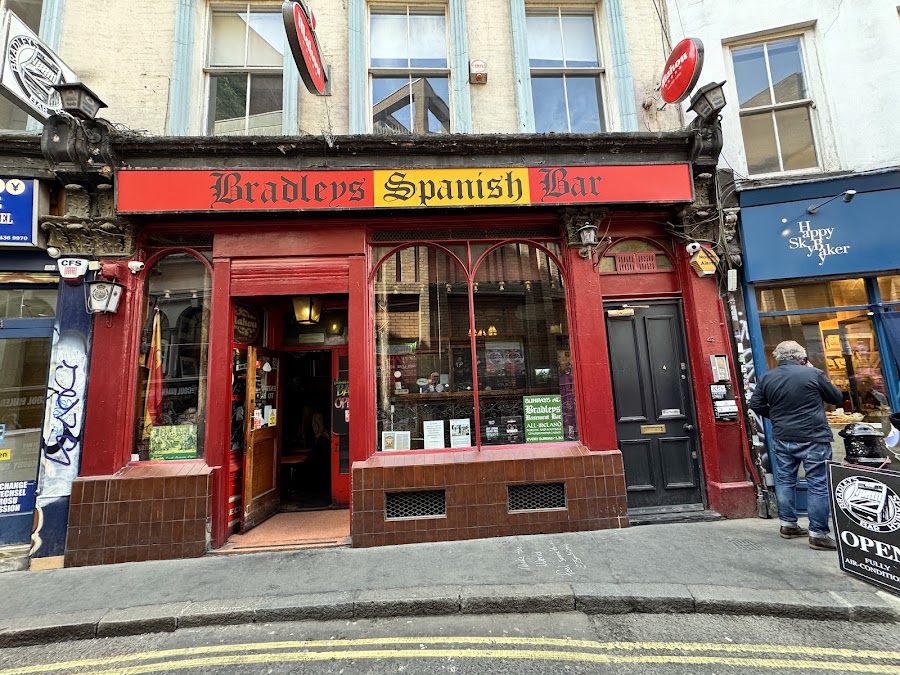 Bradley's Spanish Bar, photo 4