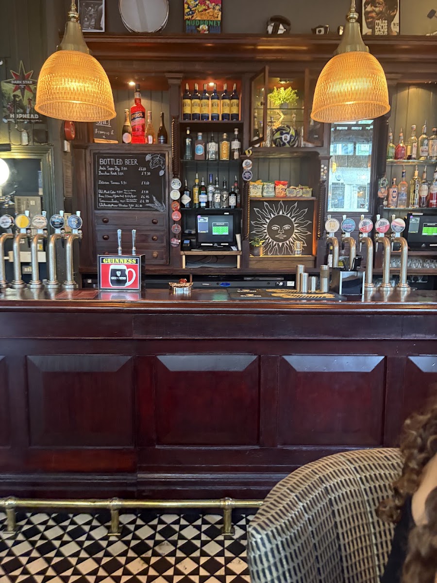 The Sun & 13 Cantons, Soho, photo 5