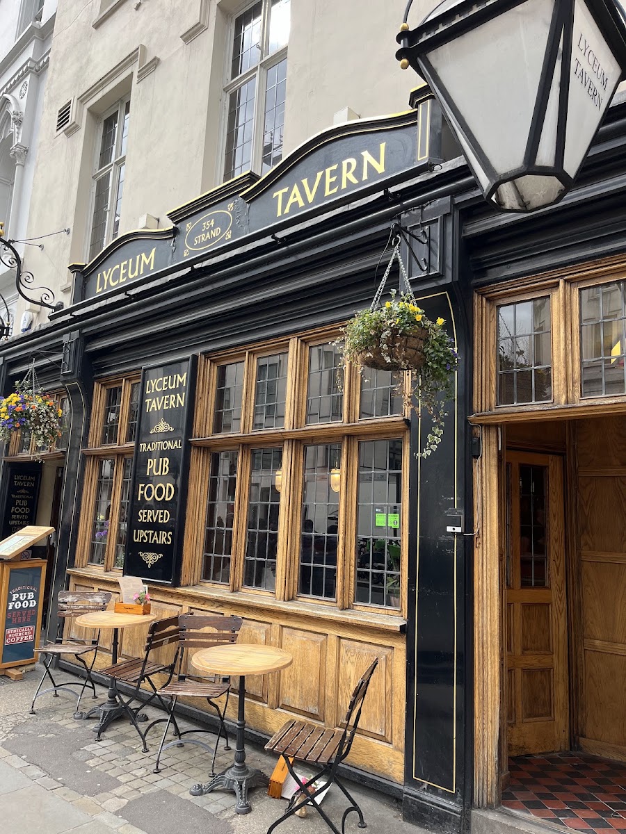 Lyceum Tavern, photo 3
