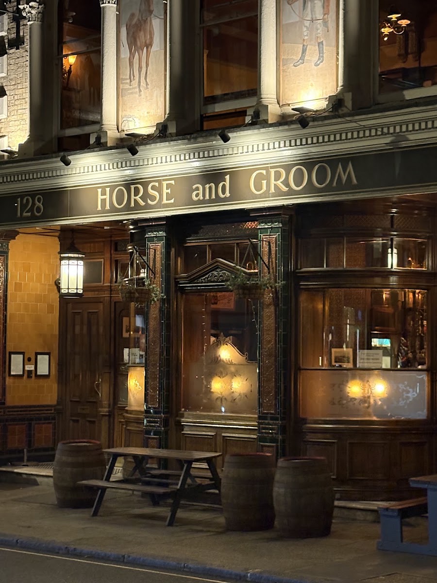 Horse & Groom, photo 2