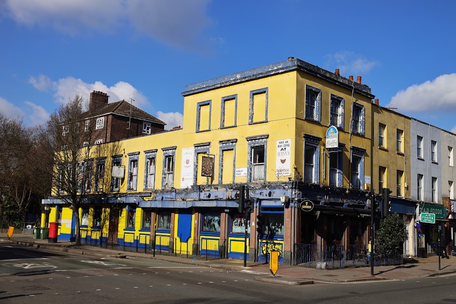 Quinns, photo 3