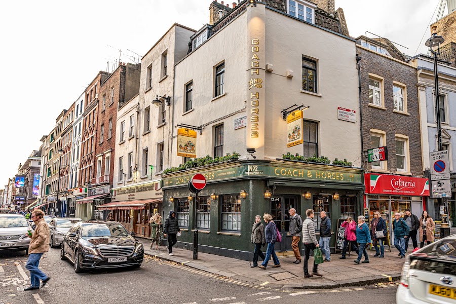Coach & Horses, photo 3