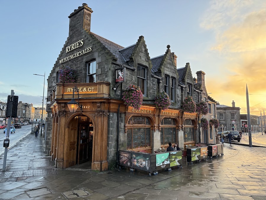 Ryrie’s Bar, photo 4
