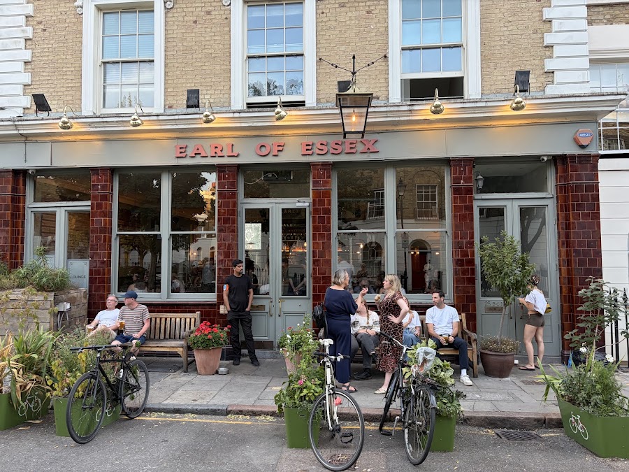 The Earl of Essex, photo 3