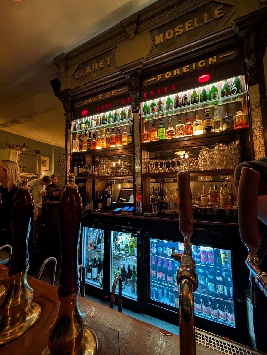 The Earl of Essex, photo 4