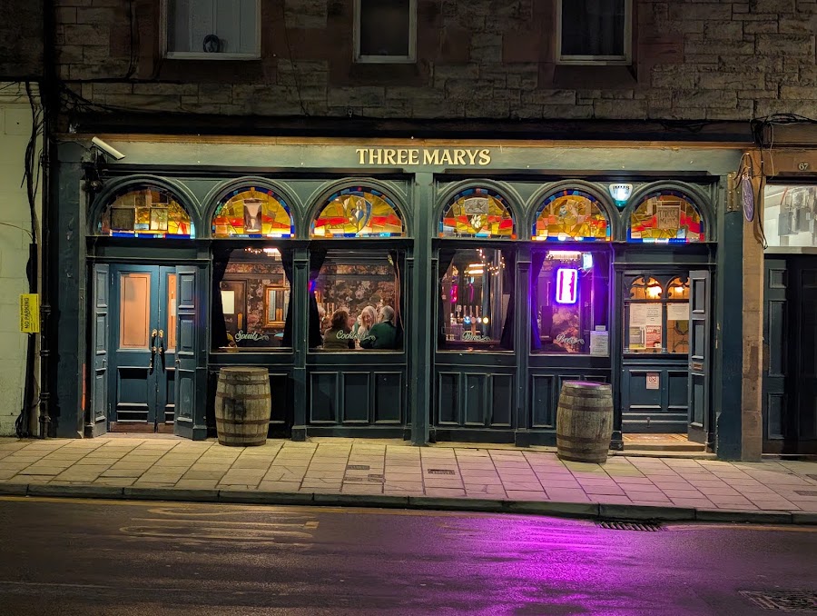 Three Marys, photo 4