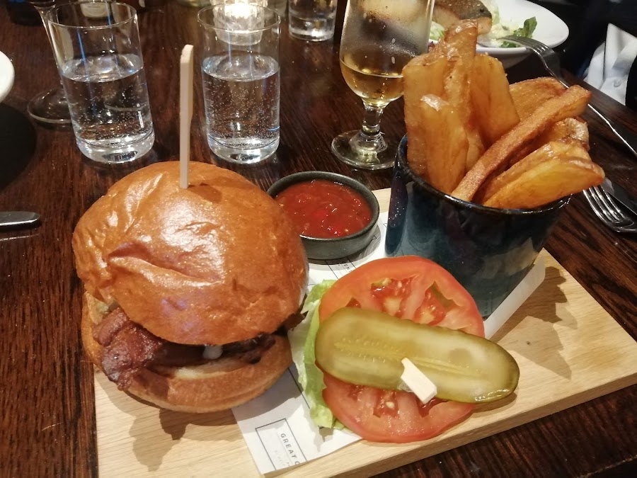 Great Central Pub by Matt Fletcher, photo 5