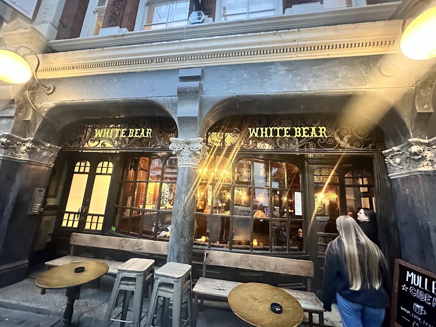 White Bear, photo 5