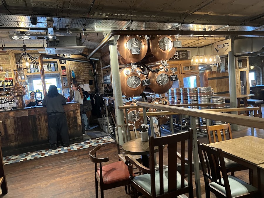 Brewhouse & Kitchen - Highbury, photo 3