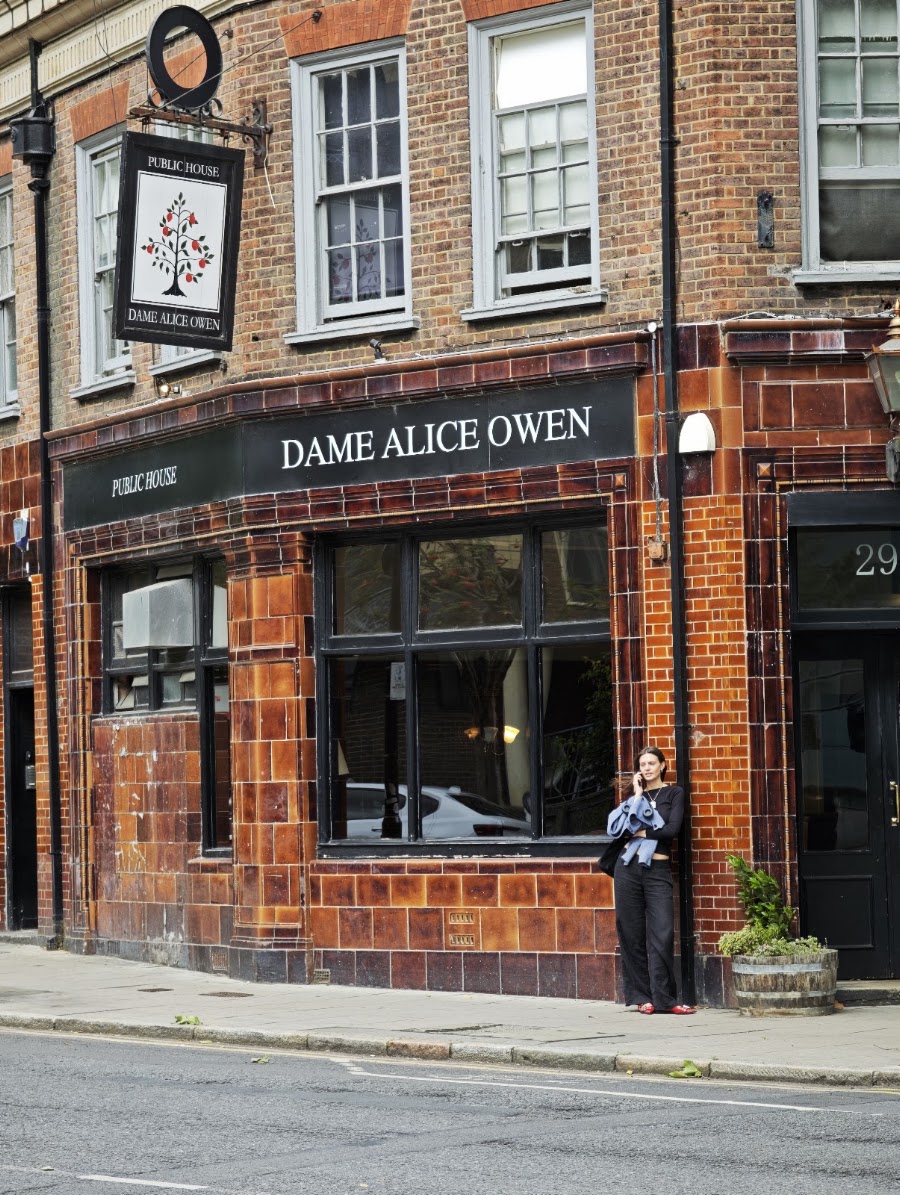 Dame Alice Owen, photo 4