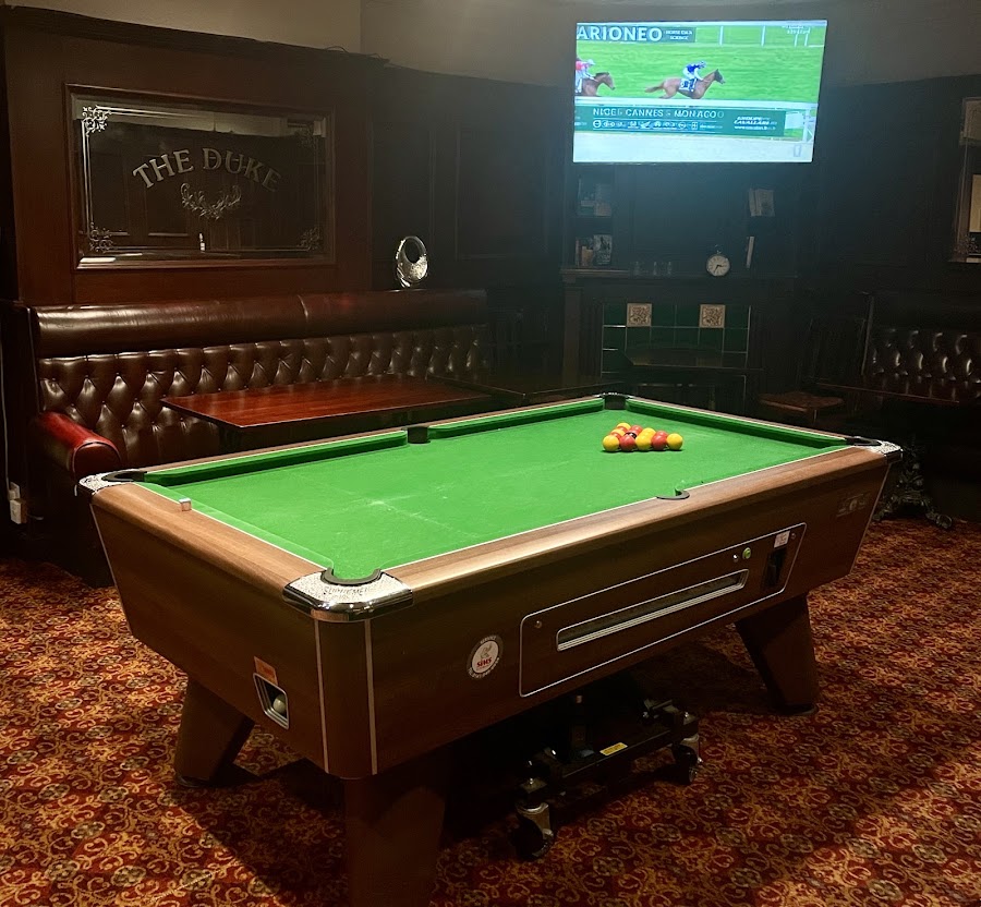 Duke Bar, photo 4