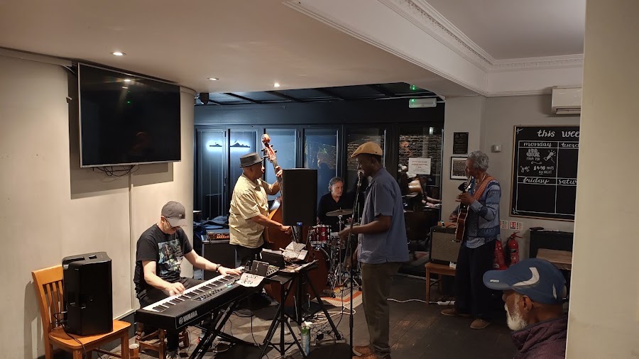 The Effra Hall Tavern, photo 5