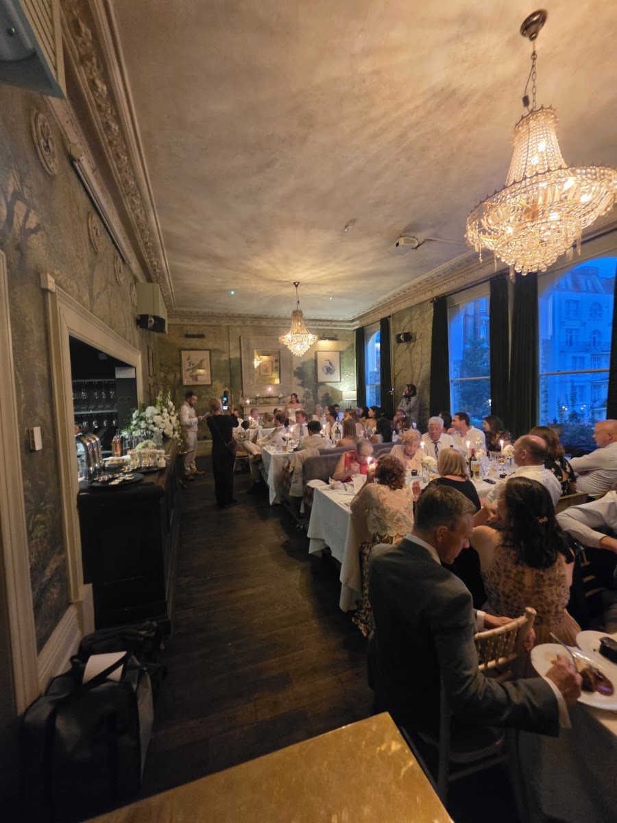 Hollywood Arms, photo 5