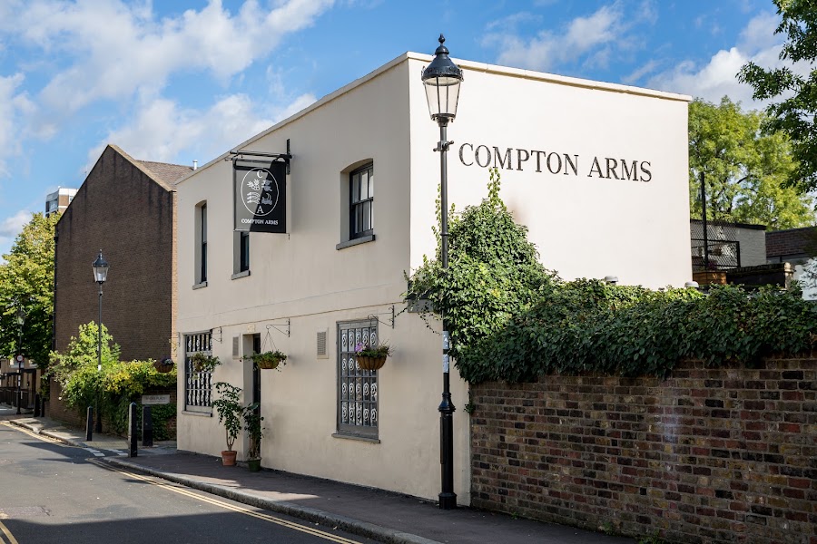 The Compton Arms, photo 3