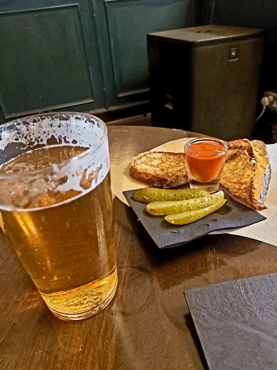 The Dundee Arms, photo 2