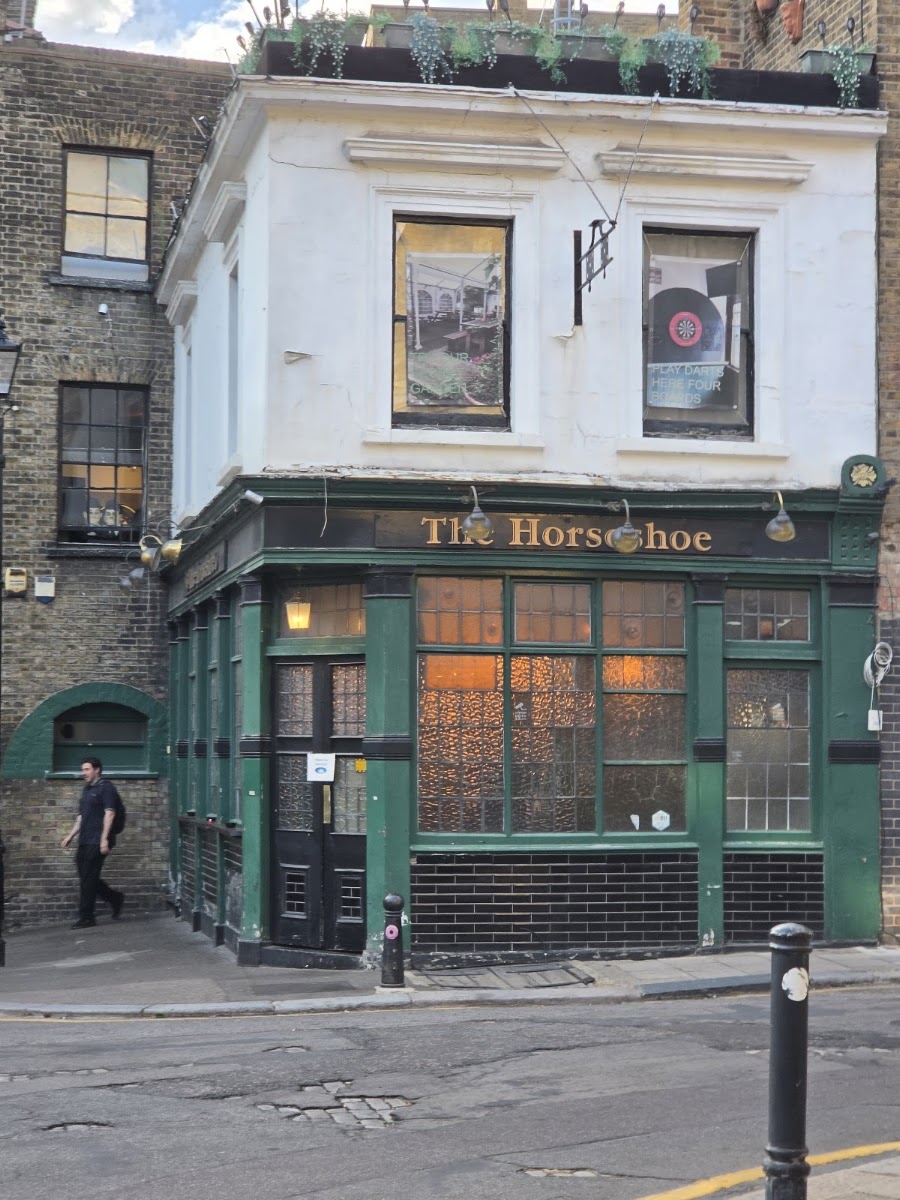 The Horseshoe, photo 4