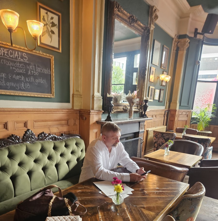 The Elgin, photo 5