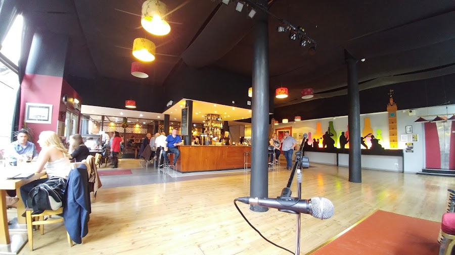 Avant Garde Music Bar & Restaurant, photo 4